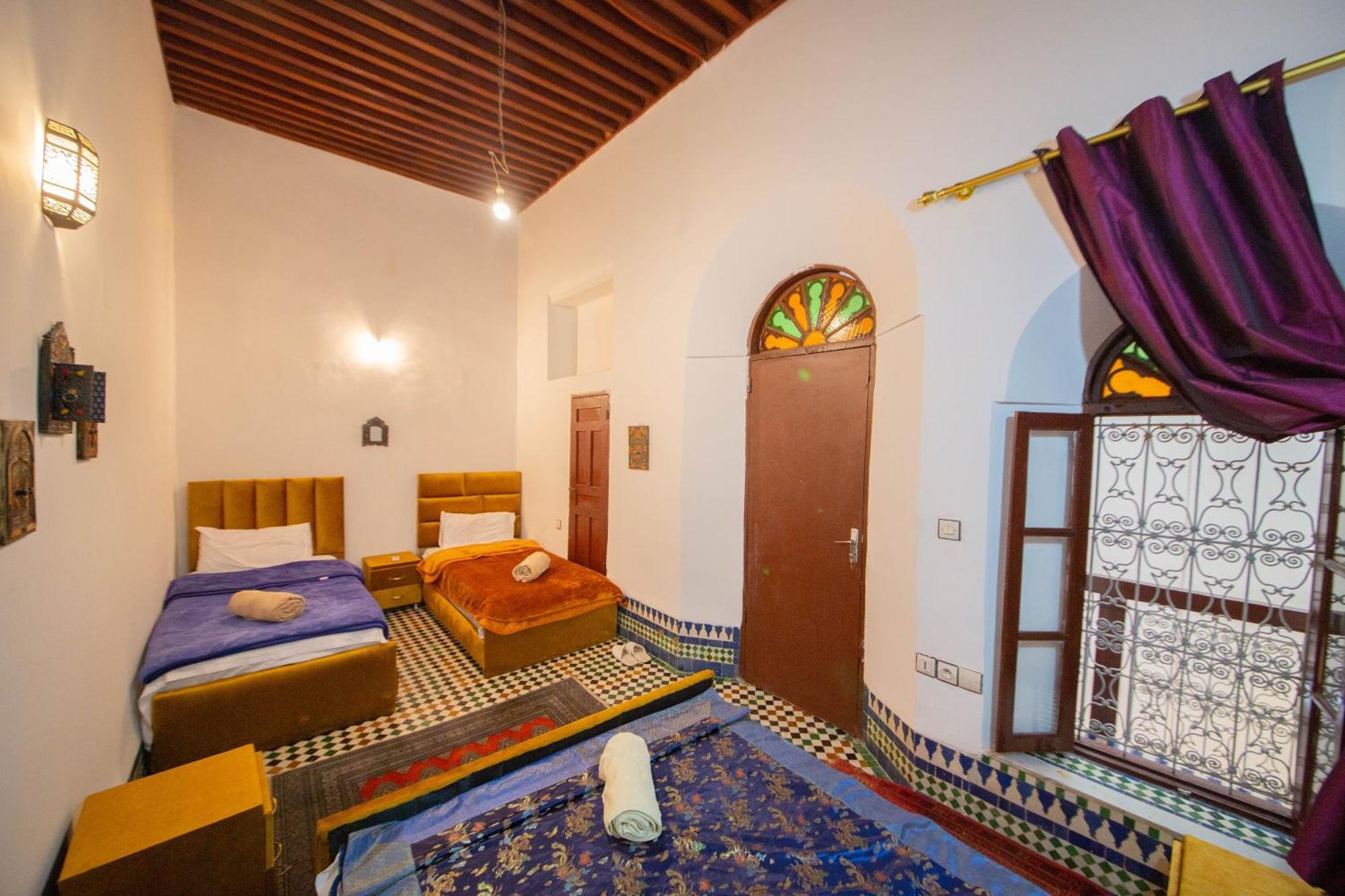 Hello Hotel Fez Bagian luar foto