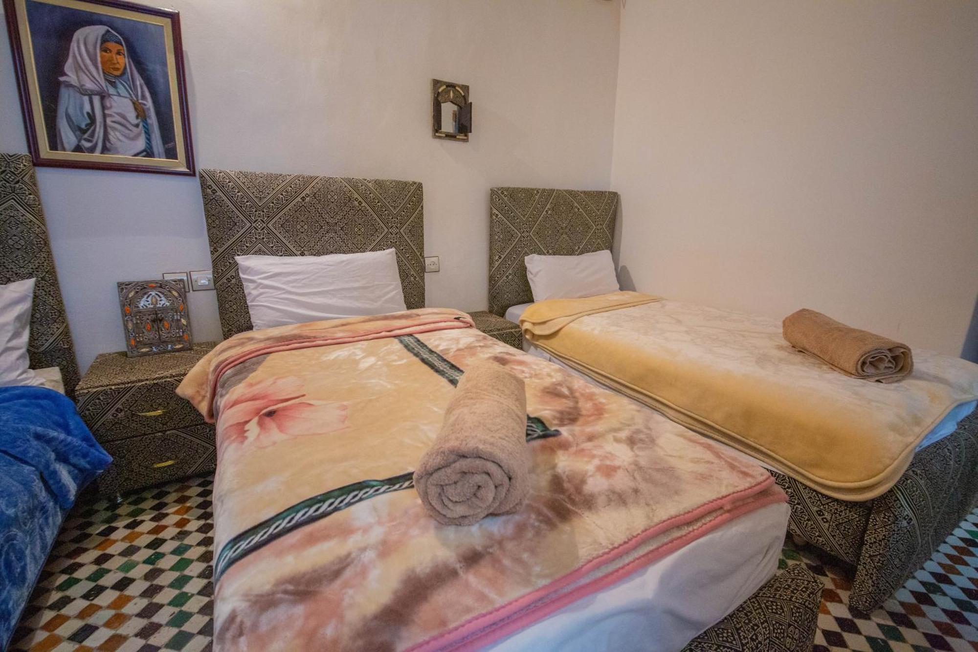 Hello Hotel Fez Bagian luar foto