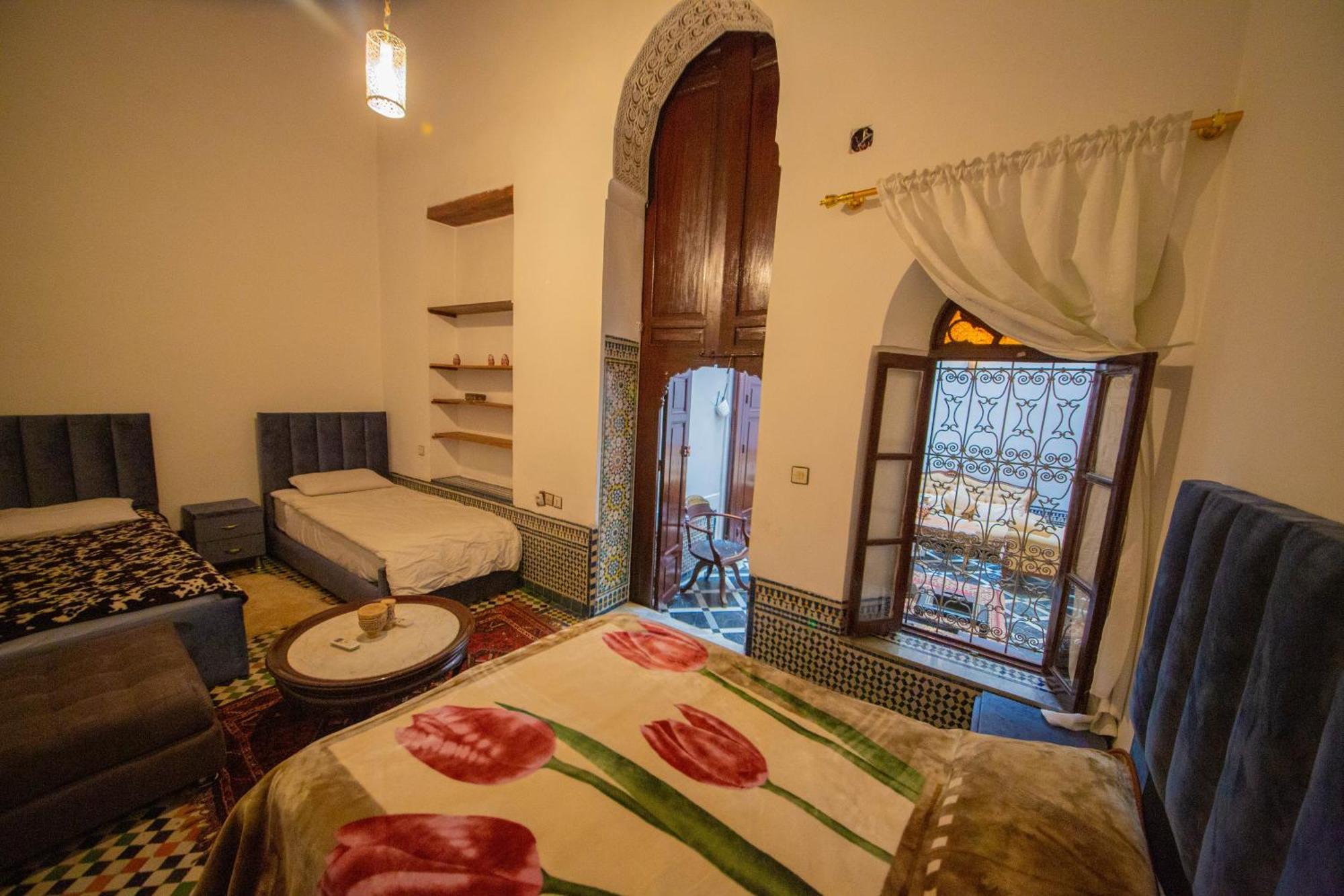 Hello Hotel Fez Bagian luar foto