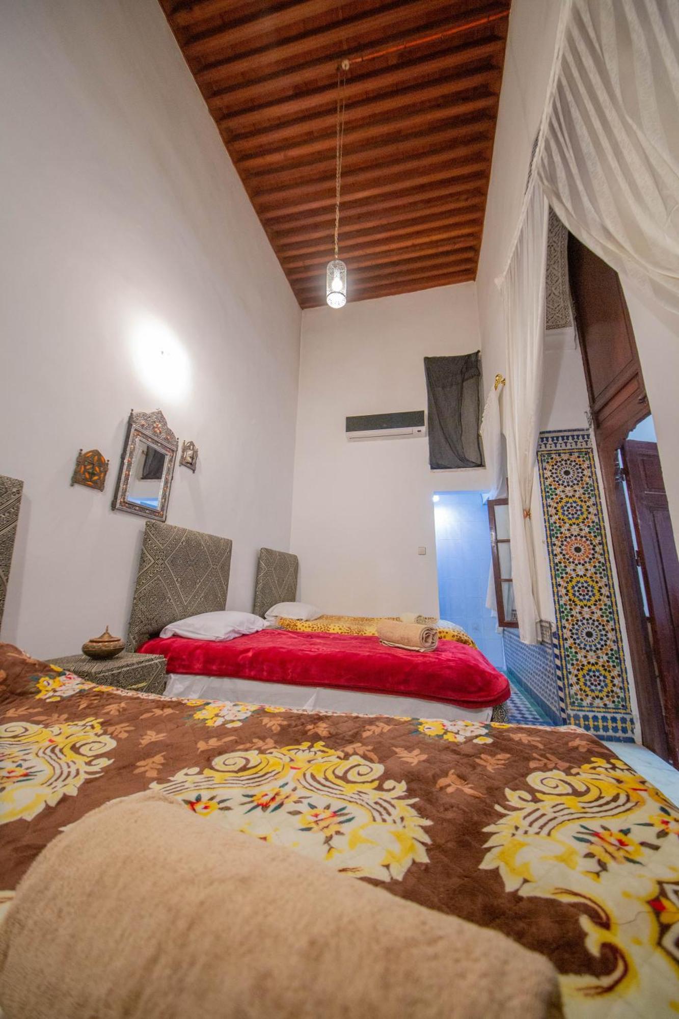 Hello Hotel Fez Bagian luar foto