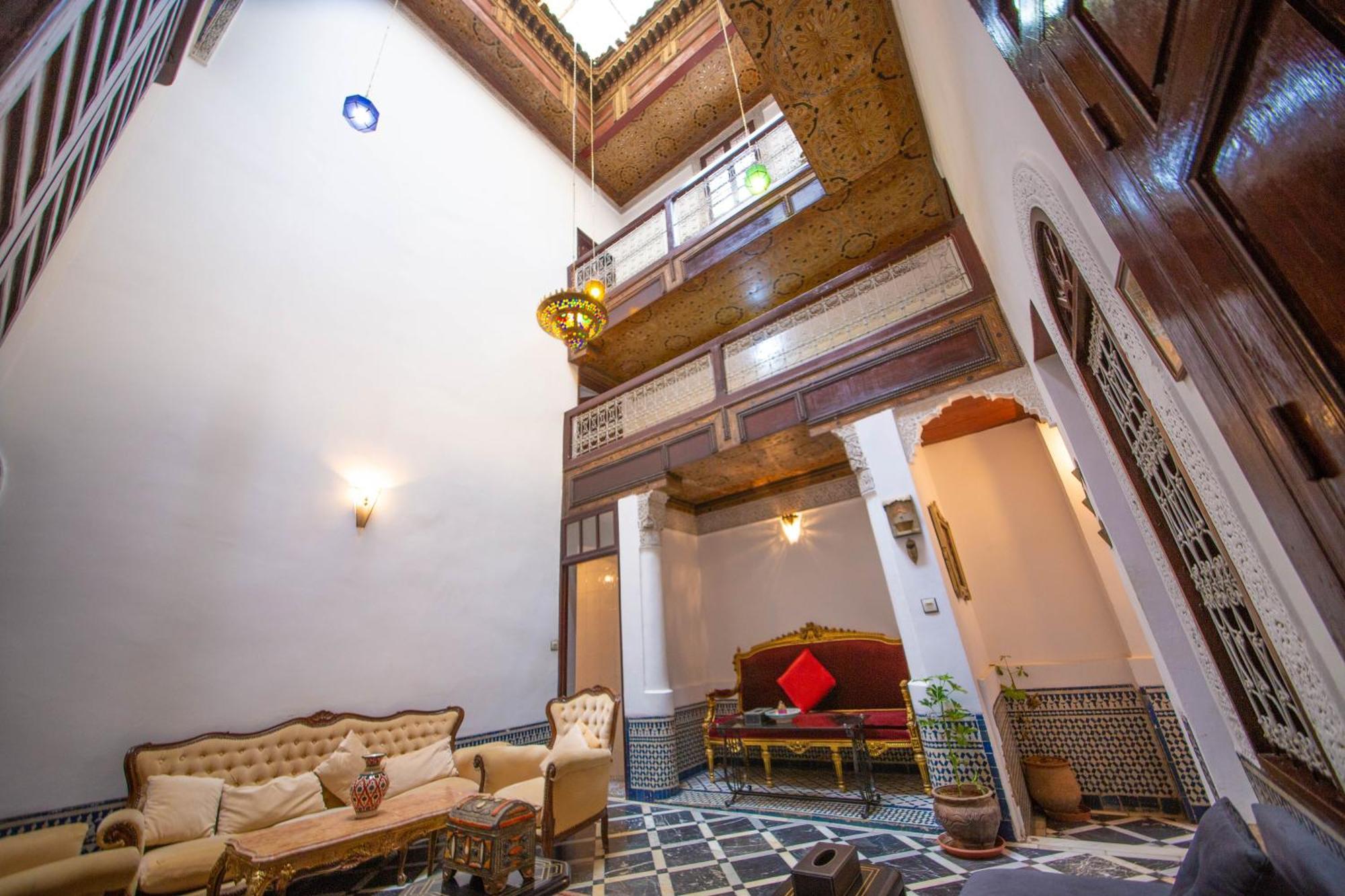 Hello Hotel Fez Bagian luar foto