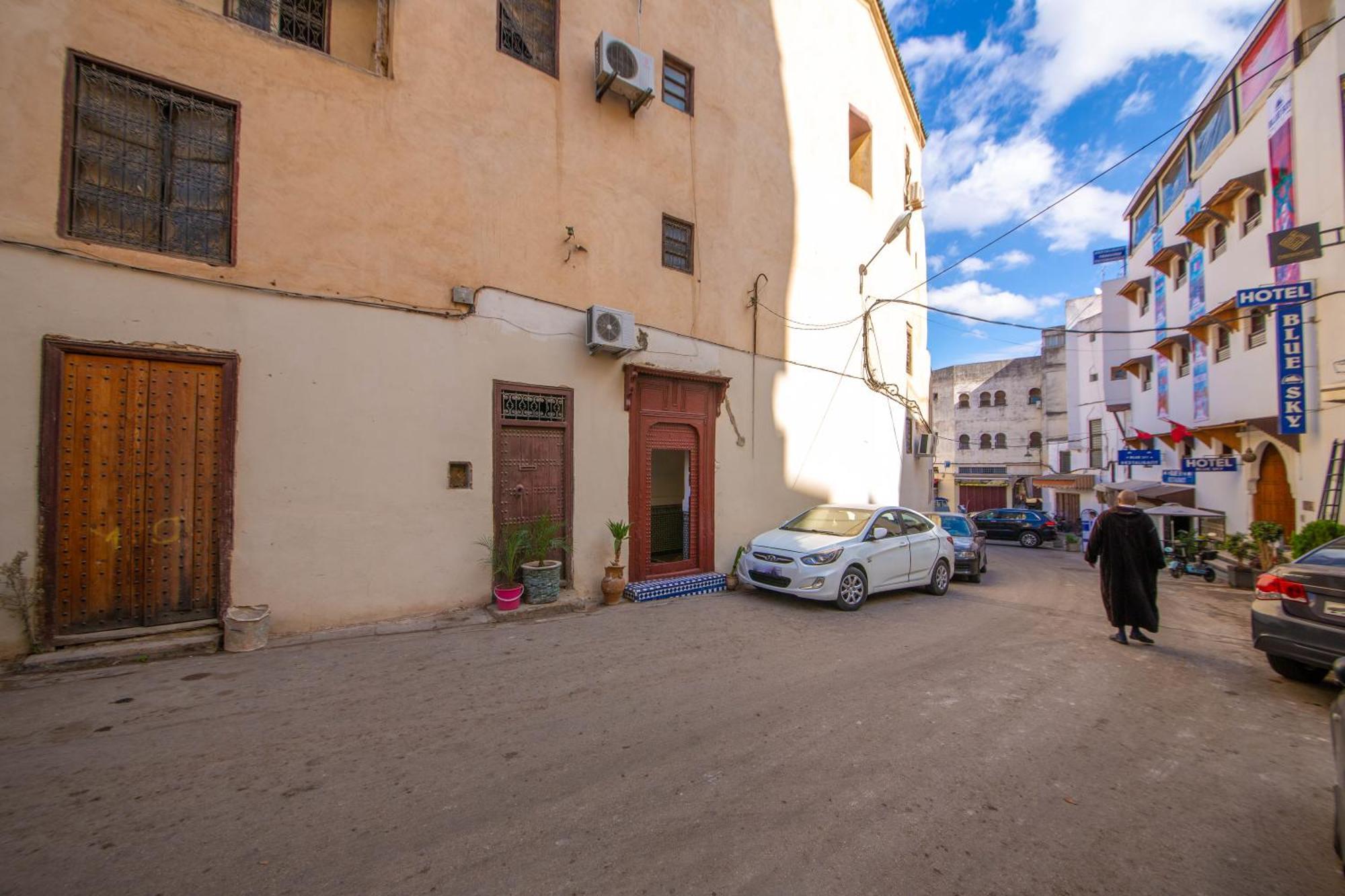 Hello Hotel Fez Bagian luar foto