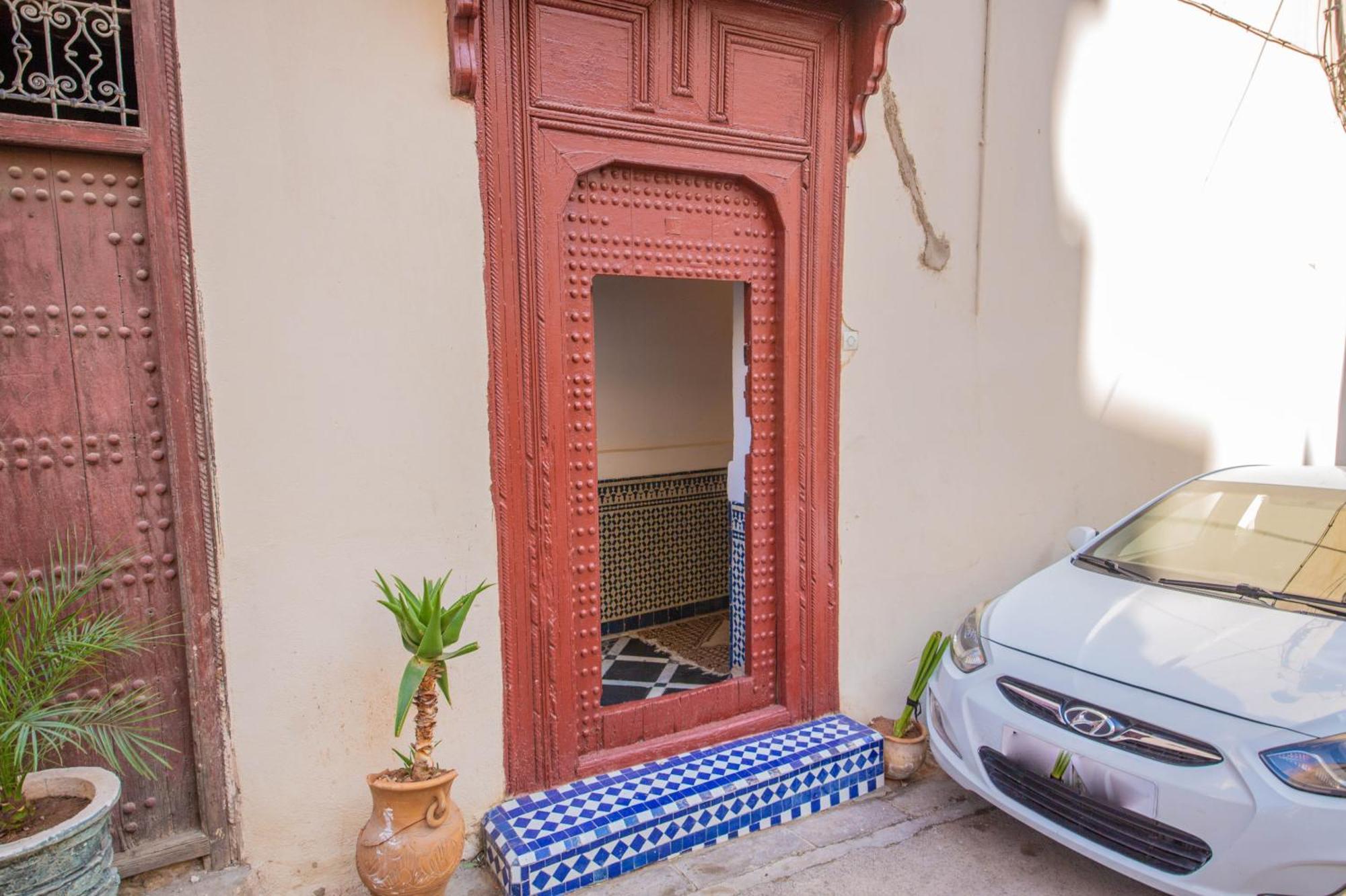 Hello Hotel Fez Bagian luar foto